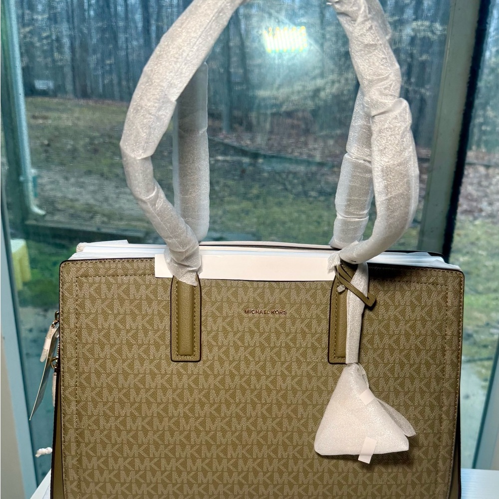 Michael Kors Laila Signature Tote